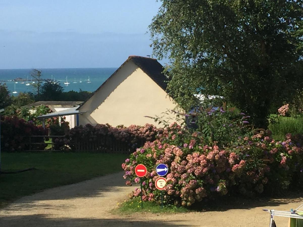 Les Hortensias Grande Tente Familiale Deux Chambres Et Sejour Vue Mer Sur Camping Nature Plestin-les-Grèves Eksteriør bilde